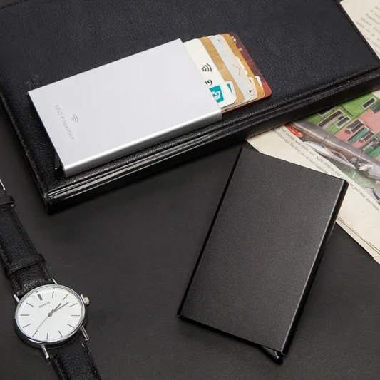 Porte-cartes RFID : La Protection Invisible qui Sauve vos Données Bancaires en 2026